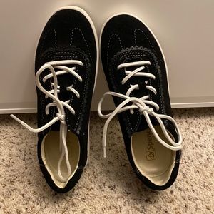 Spenco Camden Suede Sneaker